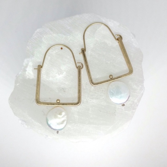 New Anthropologie Gold Square Baroque Hoop Earrings - Picture 6 of 7